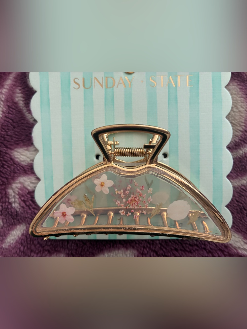 Sunday State Gold Floral Hair Claw Clip Pink Floral Dried Accents